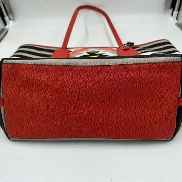 Coach Aztec Print 
Dream Weaver Tote Bag. RARE - Picture 9 of 9